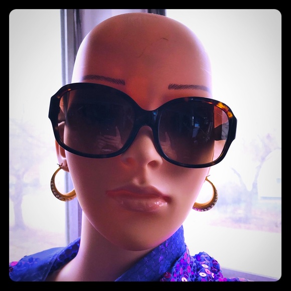 Coach sunglasses 🕶 - Picture 1 of 8